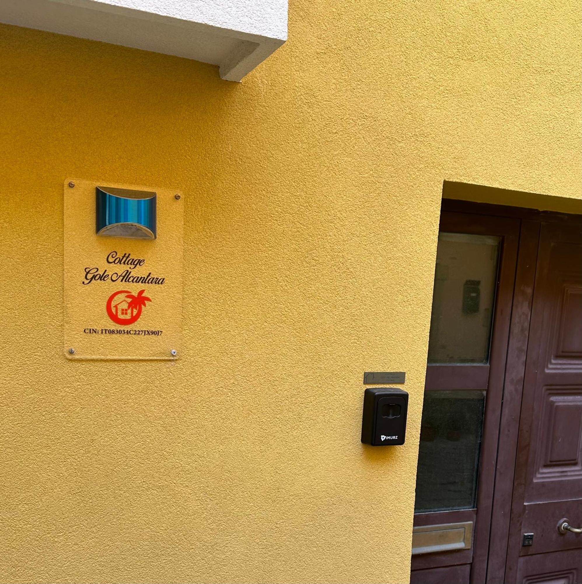 Cottage Gole Alcantara Pafumi Graniti Ngoại thất bức ảnh